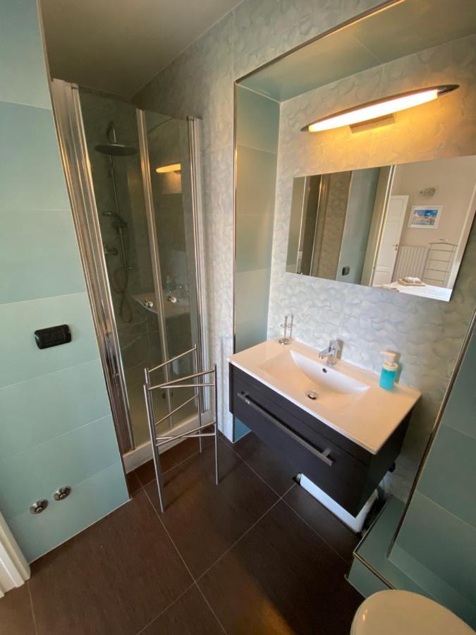Le suites MaOr Gaète Extérieur photo