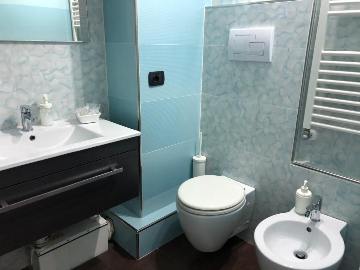 Le suites MaOr Gaète Extérieur photo